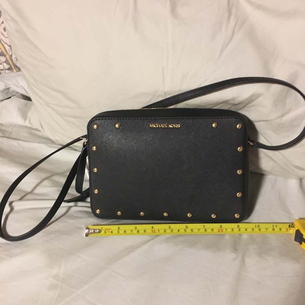 Michael kors crossbody